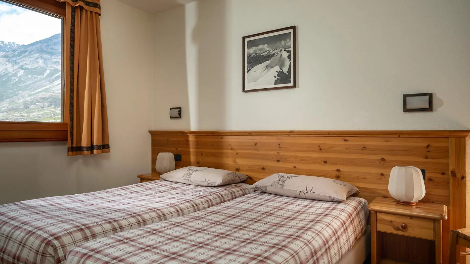 بورمْيو Chalet Stelle Di Neve إيطاليا