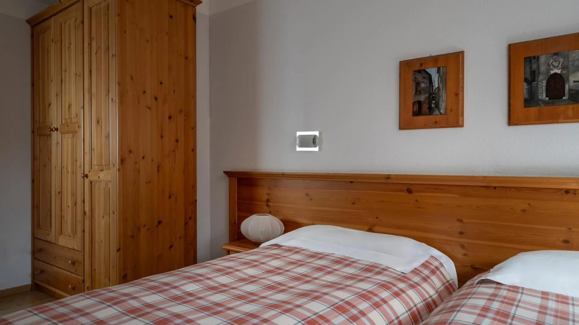 بورمْيو Chalet Stelle Di Neve 3*,