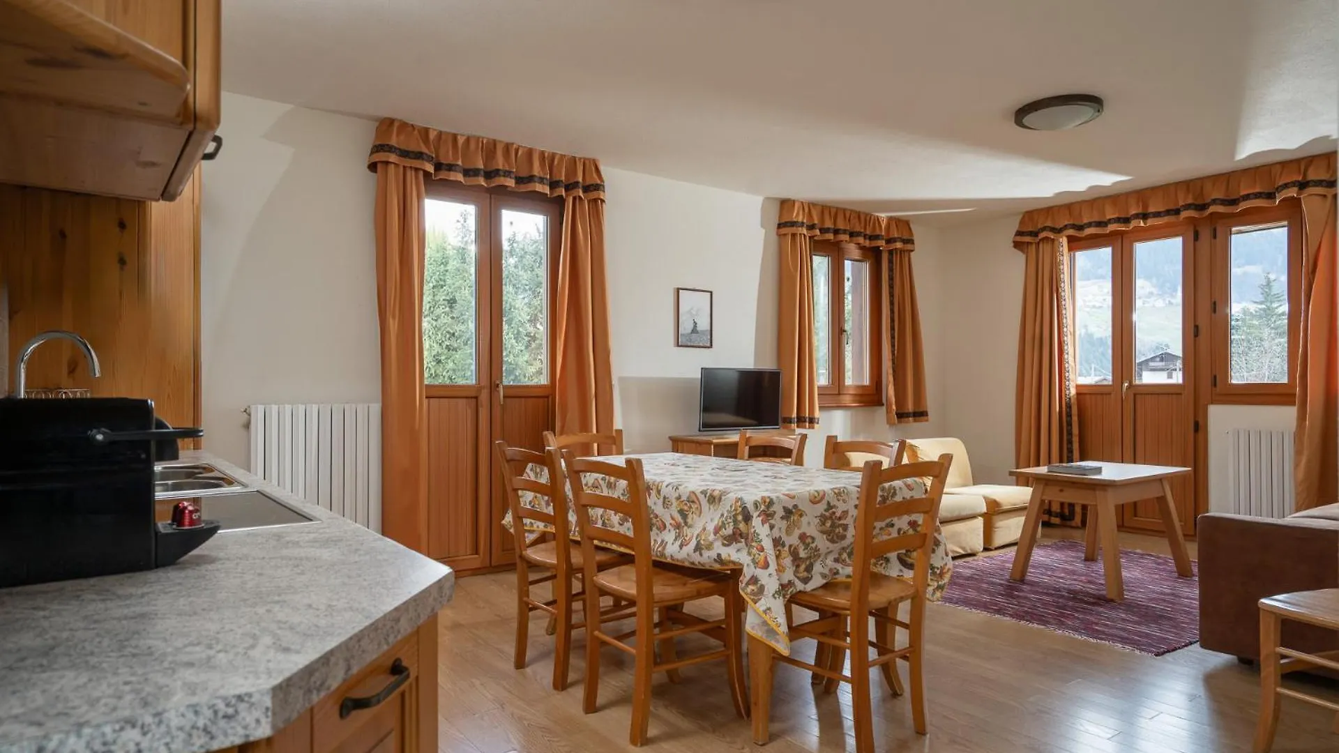 بورمْيو Chalet Stelle Di Neve 3*,  إيطاليا