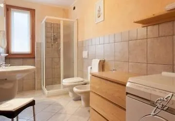 *** شقة فندقية بورمْيو Chalet Stelle Di Neve إيطاليا
